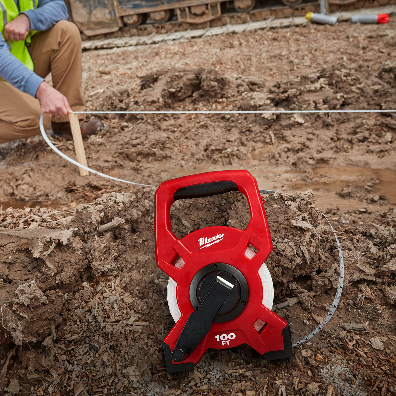 Milwaukee 100 online ft tape measure